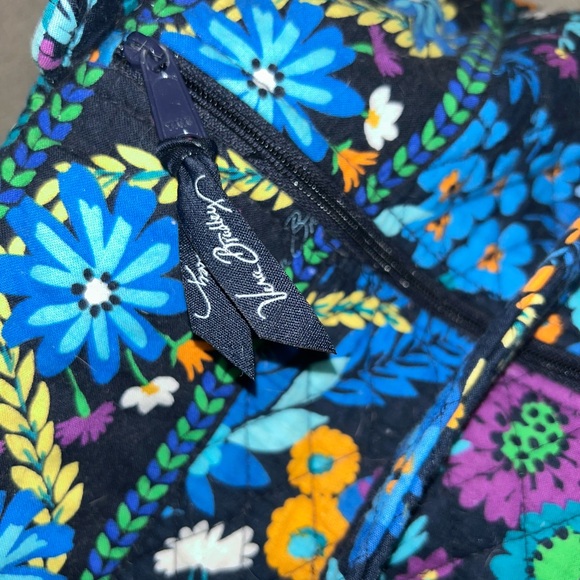 Vera Bradley Large Travel Bag - Picture 3 of 4